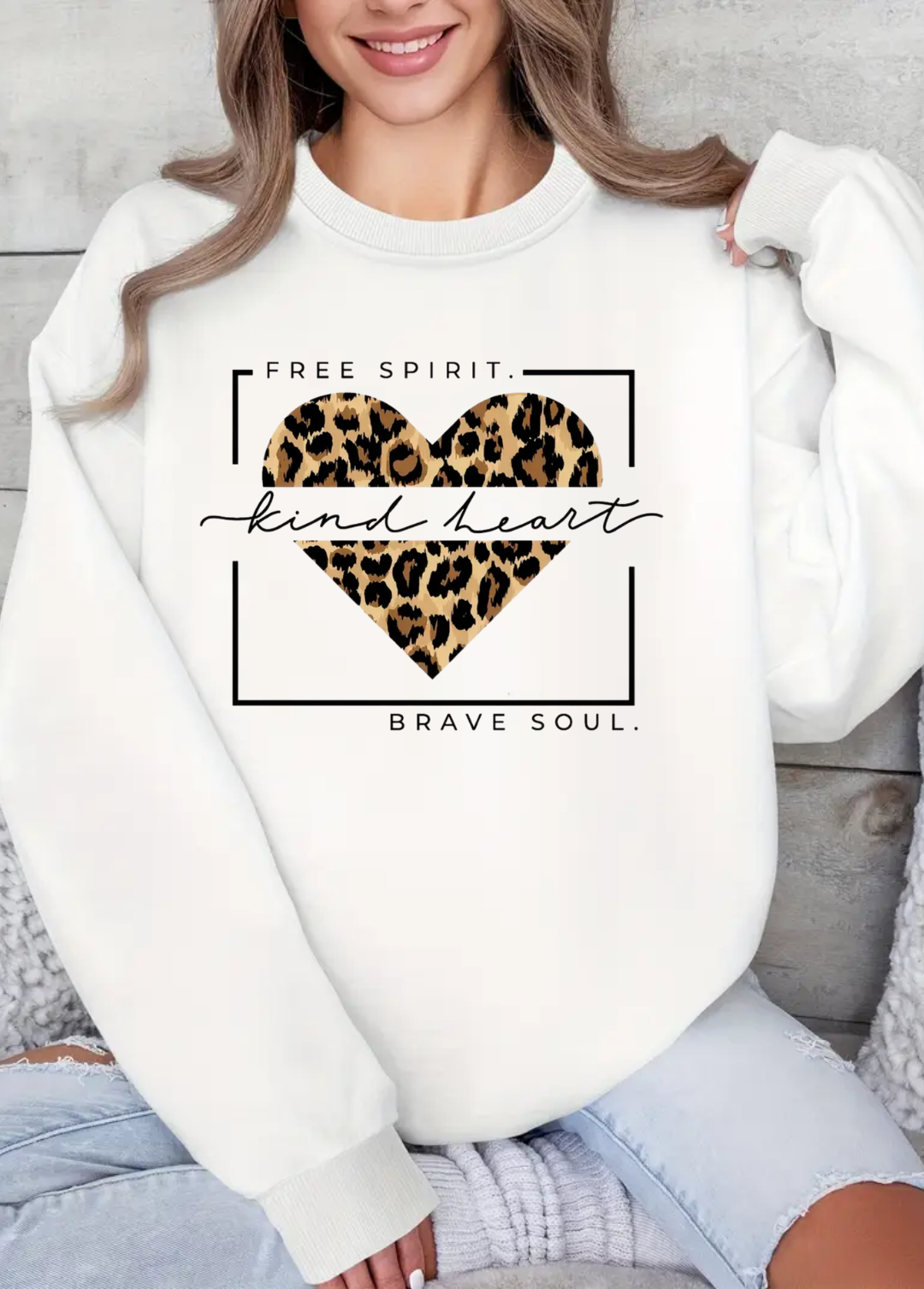Hanorac de dama oversize ,,Free spirit" Alb